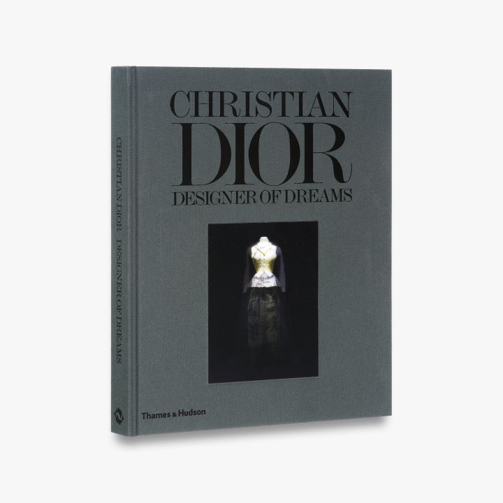 christian dior v&a book